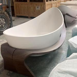 Bañera Exenta de Inmersión de Diseño Único y Moderno con Marco de Patrón de Madera, Superficie Sólida de Piedra Artificial con Desagüe - Product Image 5
