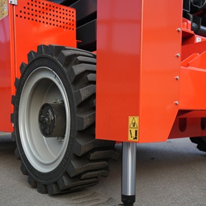 Plataforma Elevadora de Tijera Todoterreno 4x4 Versátil para Interiores y Exteriores - Product Image 6