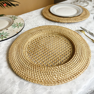 Bandeja de Ratán Tejido Estilo Japonés, Cesta de Frutas y Aperitivos Hecha a Mano con Diseño Calado, Estilo Nórdico Clásico para Fiestas - Product Image 6
