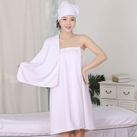 Ensemble de cinq serviettes de salon de beauté en microfibre avec logo : serviette de lit, jupe de bain, serviette de bain, foulard