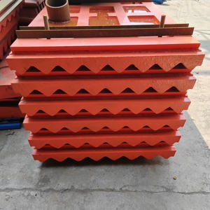 Plaques de mâchoires en acier au manganèse de 18 % Zhengzhou Yiwei pour concasseurs à mâchoires de mines et concasseurs mobiles haute performance - Product Image 2