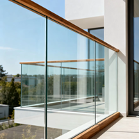 Garde-corps contemporain en verre trempé feuilleté pour villa balustrade en verre trempé escalier extérieur hôtel d'hôpital