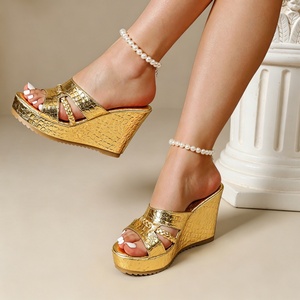 Sandales compensées à double bride tressée en similicuir croco à bout ouvert pour <span class=keywords><strong>femme</strong></span> - Product Image 5
