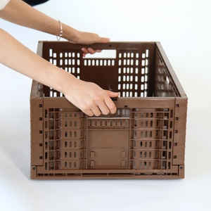 Boîte de rangement en maille pliable Récipient en plastique empilable pliable avec couvercle pour l'organisation de la maison ou du magasin de détail - Product Image 1