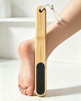 Lima de Bambú de Mango Largo para Pies, Raspador de Pedicura Lavable, Removedor de Callos y Piel Muerta, Herramienta Portátil para el Cuidado de los Pies, para el Hogar y Salón