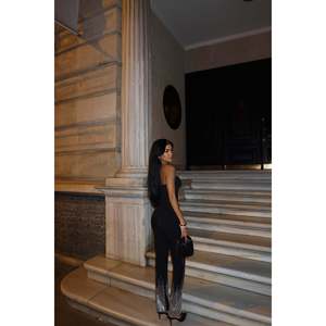 Pantalon noir Peta scintillant, robes de soirée élégantes - Product Image 1