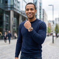 2026 KC93 Herren Robuste Outdoor GPS Smartwatch 1,56 Zoll Bildschirm Kompass Höhenmesser BT-Anruf Multi-Sportmodi Individuelles Logo Verfügbar