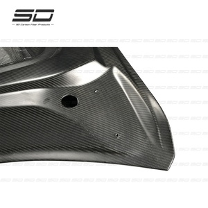 Capot avant de kit de carrosserie en carbone sec de style <span class=keywords><strong>SM</strong></span> de haute qualité pour Lamborghini URUS - Product Image 4