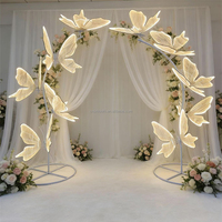Support de lampe papillon LED pour décoration d'allée de mariage, arche lumineuse papillon pour fête