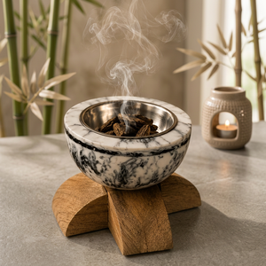 Quemador de Incienso de Madera de Acacia y Resina Ecológica Premium, Elegante, Hecho a Mano, Moderno, con Aroma a Flor de Azahar - Product Image 1