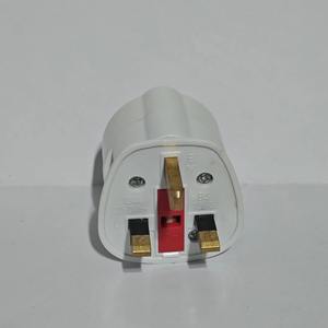 Adaptateur de voyage britannique vers européen, convertisseur de courant universel Bs1363 Ac pour une utilisation multi-pays avec broches en cuivre et ABS - Product Image 4