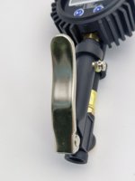 Manomètre numérique universel LCD pour gonflage de pneus de voitures particulières et véhicules utilitaires légers, construction entièrement métallique, anti-fuite