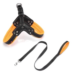 Fournitures <span class=keywords><strong>pour</strong></span> animaux de compagnie : Collier <span class=keywords><strong>pour</strong></span> chien <span class=keywords><strong>en</strong></span> sangle, laisse, corde de guidage, chaîne <span class=keywords><strong>pour</strong></span> chien, <span class=keywords><strong>harnais</strong></span> <span class=keywords><strong>en</strong></span> <span class=keywords><strong>V</strong></span> - Product Image 4
