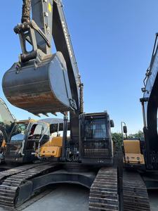 Excavatrice sur chenilles Hyundai 305LC-9S d'occasion de haute qualité, 30 tonnes, fiable pour les travaux de construction lourde et la démolition - Product Image 3