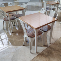 Ensemble de tables et chaises carrées antiques modernes en bois massif et métal, durables, pour hôtel, appartement, restaurant, café, bar, salle à manger