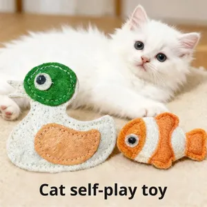 ของเล่นแมวแบบไม้พร้อมใยบวบสำหรับเล่นเอง ช่วยบรรเทาอาการเบื่อจากการงอกของฟัน ใช้สำหรับกัดแทะและทำความสะอาดฟัน - Product Image 3