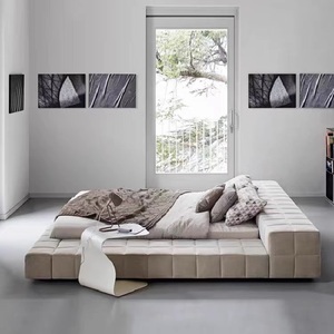 Tatami minimaliste italien <span class=keywords><strong>lit</strong></span> king size <span class=keywords><strong>à</strong></span> dossier bas design <span class=keywords><strong>Lit</strong></span> enveloppé INS <span class=keywords><strong>lit</strong></span> <span class=keywords><strong>double</strong></span> de luxe - Product Image 2