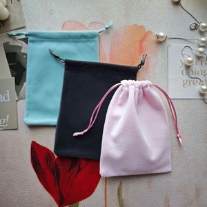 Sac à Bijoux en Velours de Haute Qualité, Couleurs Assorties, avec Cordon de Serrage, Logo Personnalisé, Réutilisable, Écologique, pour Colliers et Bagues - Grande Vente - Product Image 4