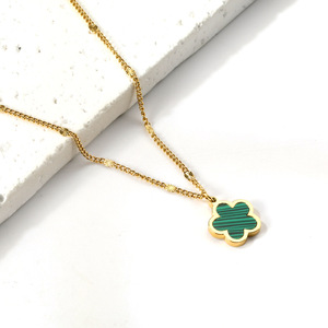 Collier pendentif en acier inoxydable en forme de fleur avec incrustation de coquille blanche pour femme, bijoux cadeau - Product Image 4