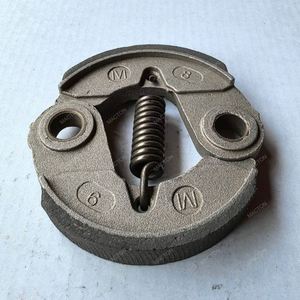 คลัตช์ทดแทนสำหรับ CG430 CG520 ทริมเมอร์ ใช้ได้กับเครื่องยนต์ 40-5 49cc 2 จังหวะ / 4 จังหวะ อะไหล่อุปกรณ์ทำสวน - Product Image 1