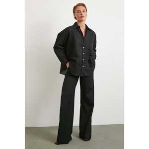 เสื้อเชิ้ตผ้าลินินโอเวอร์ไซส์สีดำสำหรับผู้หญิง สไตล์บอยเฟรนด์ กระดุมแบบไม่สมมาตร ใส่ได้ทุกวัน - Product Image 5