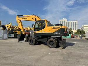 รถขุดล้อยางมือสอง HYUNDAI 210W-9 ขนาด 20 ตัน สำหรับปรับระดับพื้นที่หญ้า  พร้อมเครื่องยนต์แข็งแกร่ง  รุ่น Multi-Terrain Dominator - Product Image 4