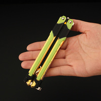 Espada de Entrenamiento Valorant RGX 11z Pro de Aleación de Zinc de 25 cm con Borde No Afilado y Funda de Cuero para Práctica de Flip Trick