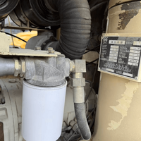 Compresseur d'air portable rotatif à vis diesel XP375 375CFM monté sur remorque pour le forage et l'exploitation minière, à faible consommation de carburant et fonctionnement stable