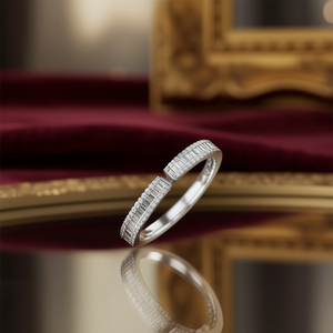 Anello di Diamanti per Donna in Oro Bianco Champagne, Taglio Baguette, Colore D, Naturale Certificato GIA, Gioiello Classico per Fidanzamento - Product Image 2