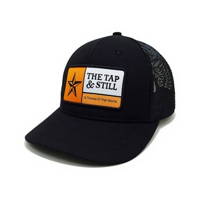 Casquette de camionneur structurée à 6 panneaux en maille noire pour adulte, avec patch tissé réglable, fabriquée au Vietnam, idéale pour le style professionnel en extérieur - Product Image 2