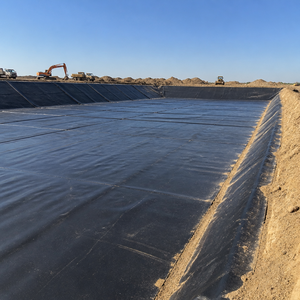 Rouleau de <span class=keywords><strong>géotextile</strong></span> non tissé haute résistance en PP, largeur de 2m à 6m, pour la stabilisation des sous-sols routiers et le drainage - Product Image 3