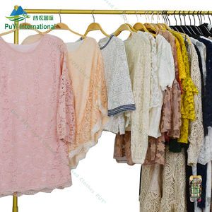 Camicette in maglia estiva di seconda mano da donna abbigliamento usato di marca Singapore per vestiti donna - Product Image 4