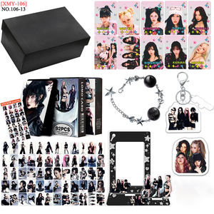 KPOP Stray Kids TWICE (G)I-DLE Coffret cadeau exquis Photocard Autocollant Porte-cartes Porte-clés Bracelet Ensemble de collection Promotion de fans Cadeau - Product Image 3