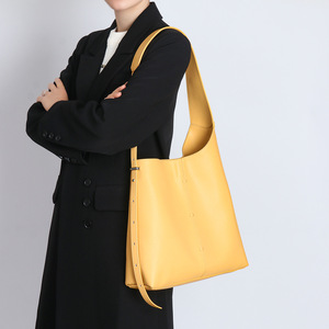 Bolso de Mano Tipo Tote de Cuero Genuino Grande para Mujer, Estilo Retro de Alta Gama, con Cierre Magnético - Product Image 3