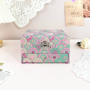 <span class=keywords><strong>Boîte</strong></span> <span class=keywords><strong>à</strong></span> <span class=keywords><strong>bijoux</strong></span> <span class=keywords><strong>musicale</strong></span> <span class=keywords><strong>à</strong></span> 2 niveaux <span class=keywords><strong>à</strong></span> imprimé floral, avec ballerine rotative et miroir, cadeau d'anniversaire idéal, best-seller - Product Image 1