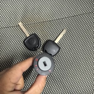 Car Ignition <b>Lock</b> Cylinder 0913653 With 2 Keys For Opel Vauxhall Omega Zinc Alloy Dark Gray White <b>Box</b> Packaging - Product Image 3