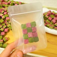 Friandises pour chats personnalisables en gros, lyophilisées, riches en protéines, aux canneberges, poulet et herbe à chat, pour la nutrition et la gestion des boules de poils