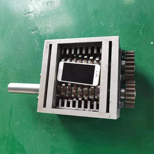 Trituradora de Plástico de Doble Eje y Alta Capacidad con Caja de Cambios y Bomba, Funcionamiento Silencioso, Alto Nivel de Seguridad - Product Image 4