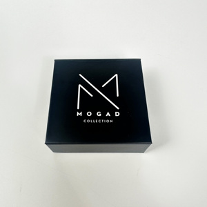 Customizable Color Luxury Rigid Magnetic Gift Box with Sponge Lining and Matt <b>Lamination</b> for Clothing - Product Image 5