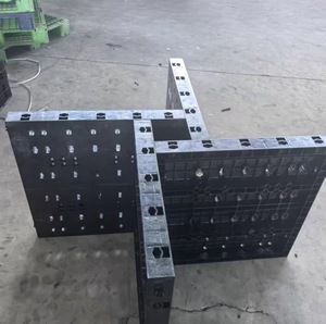 Stampi in Plastica Riutilizzabili Cinesi, Utilizzati per la Costruzione di Muri, Colonne e Solette di Edifici in Cemento - Product Image 1