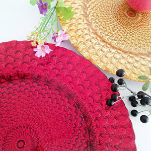 لوحات زجاجية فاخرة بنمط حديث وشاحن من الزجاج الصديقة33 Feather تصميم ذهبي فضي كريستالي أحمر خالي من الرصاص للبيع - Product Image 5