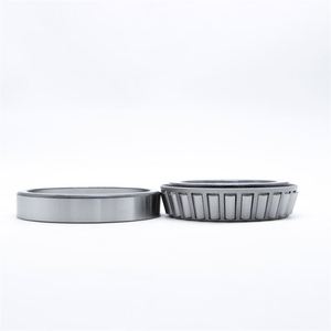 Roulement à rouleaux coniques en acier chromé 30217 - Product Image 1