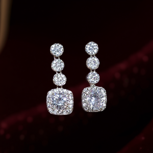 Orecchini Pendenti E2177 in Oro Bianco con Cristalli e Strass, Gioielli di Lusso da Sposa per Donne - Product Image 2