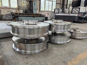 Ensemble de roues de <span class=keywords><strong>grue</strong></span> à double bride en acier forgé robuste pour <span class=keywords><strong>grue</strong></span> portique et chemin de fer - Product Image 2