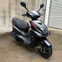 Scooter à essence d'occasion Yamaha 125cc, moteur 4 temps économe en carburant, confortable pour les trajets urbains, cyclomoteur durable pour adultes, vente en gros