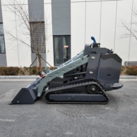 Mini Traktor 4x4 Kompak Backhoe Loader Skid Steer Loader V800 Front Loader Bucket Komponen Bantalan Mesin Kubota-Merek Serian