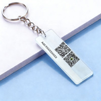 Porte-clés personnalisé en acrylique avec texte publicitaire mignon, couple créatif, petit, étanche, informations de contact, code QR