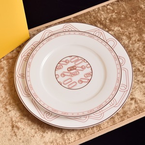 Service de vaisselle en porcelaine émaillée de haute qualité – Kit de tasses – Design papillon de luxe – Ensemble cadeau 6 pièces – Stocké pour l'alimentation - Product Image 2