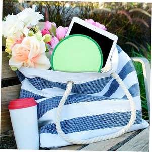 Ventilateur de poche ultra compact et pliable, mini-ventilateur de <span class=keywords><strong>voyage</strong></span> portable pour se rafraîchir en été - Product Image 4