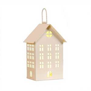 Lanterne à bougie en métal blanc avec poignée suspendue – Porte-bougie chauffe-plat et porte-bougie votif style cabane nordique pour Noël, les fêtes et la maison - Product Image 1
